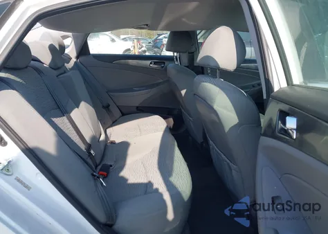 2014 Hyundai Sonata Hybrid from USA, damaged, VIN KMHEC4A49EA114517